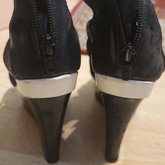 Simply Vera Platform Wedge - Picture 4 of 7